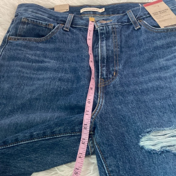 Levi's High Waisted Mom Jeans - Picture 7 of 14